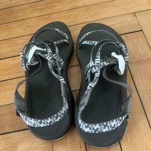chacos sandles